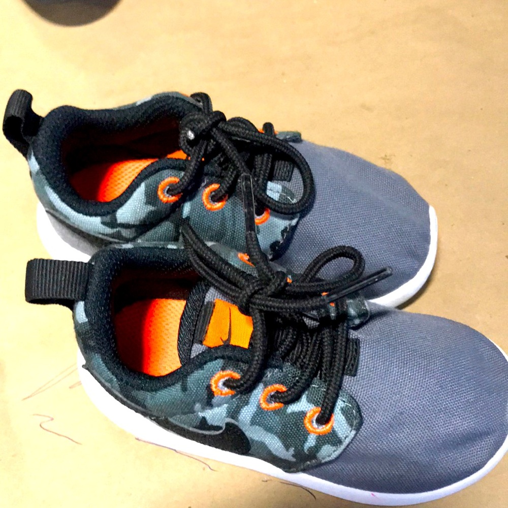 Nike Infants sneakers size 6